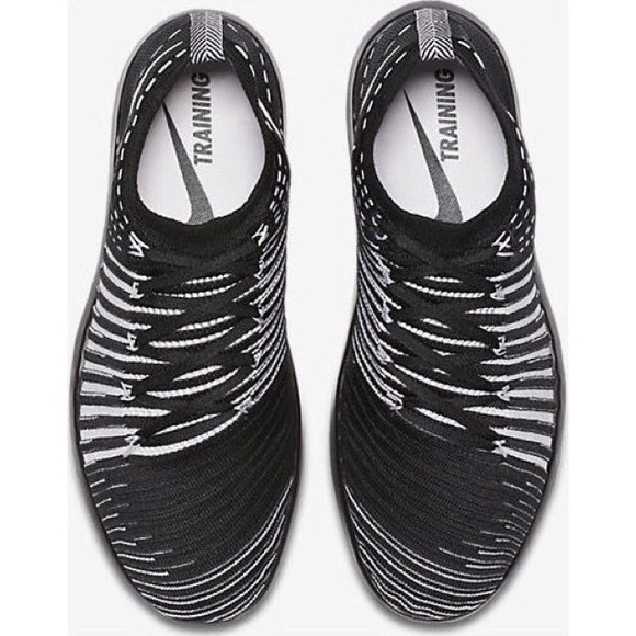 Nike Shoes - Nike Free Transform Flyknit Training Sneakers